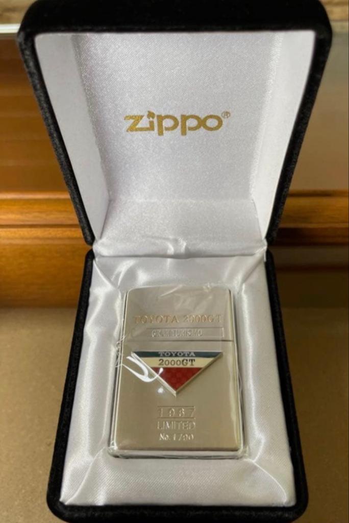 Zippo Toyota 2000GT Limited Edition Aansteker - Nieuw, Ophalen of Verzenden, Nieuw, Aansteker