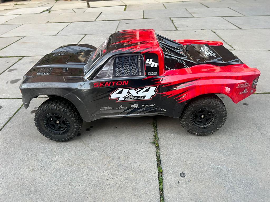 Arrma Senton 4x4 mega brushed uitvoering, Hobby en Vrije tijd, Modelbouw | Radiografisch | Auto's, Elektro, Auto offroad, Ophalen of Verzenden