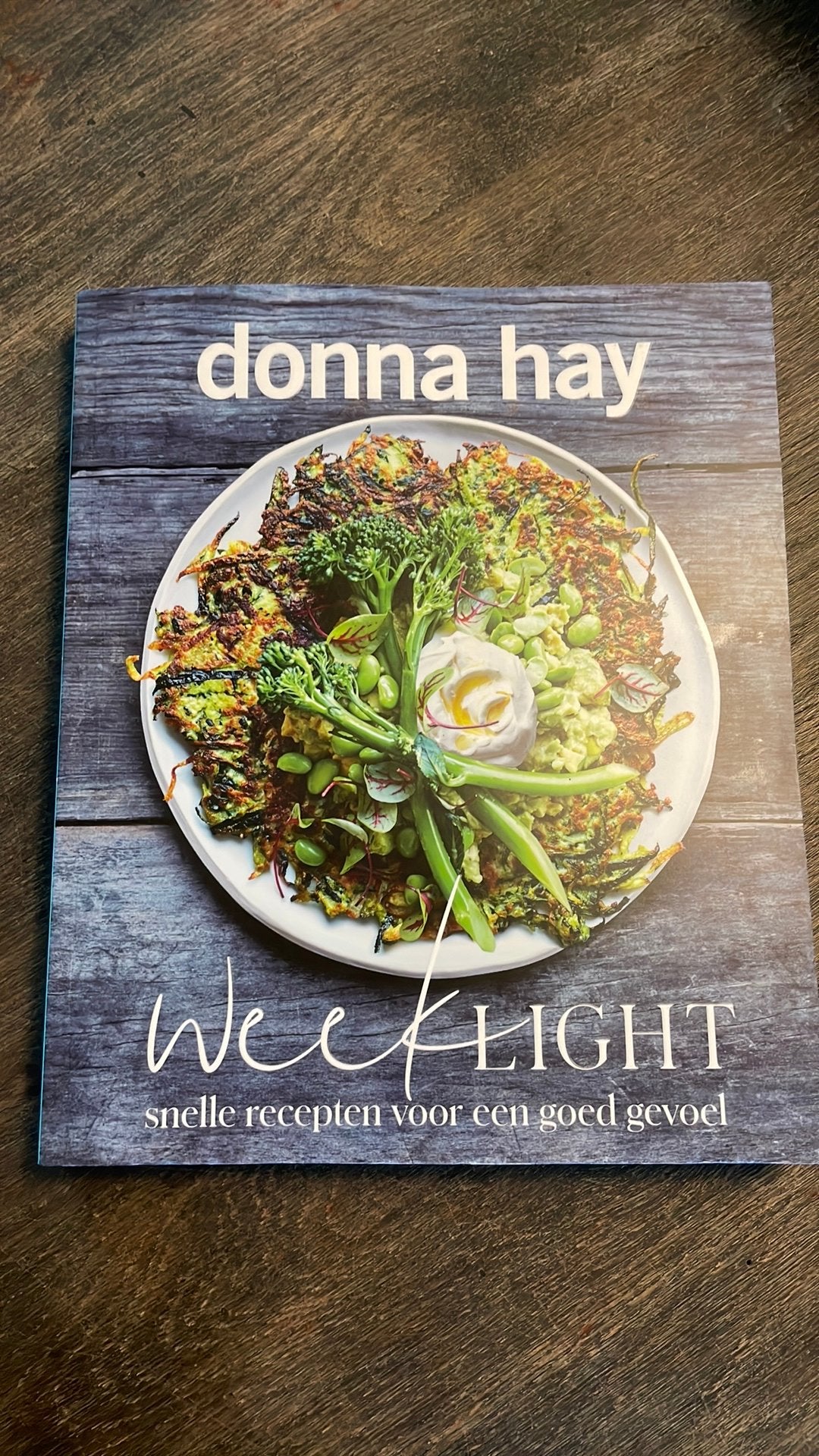 Donna Hay - Week Light, Boeken, Ophalen of Verzenden, Zo goed als nieuw, Donna Hay
