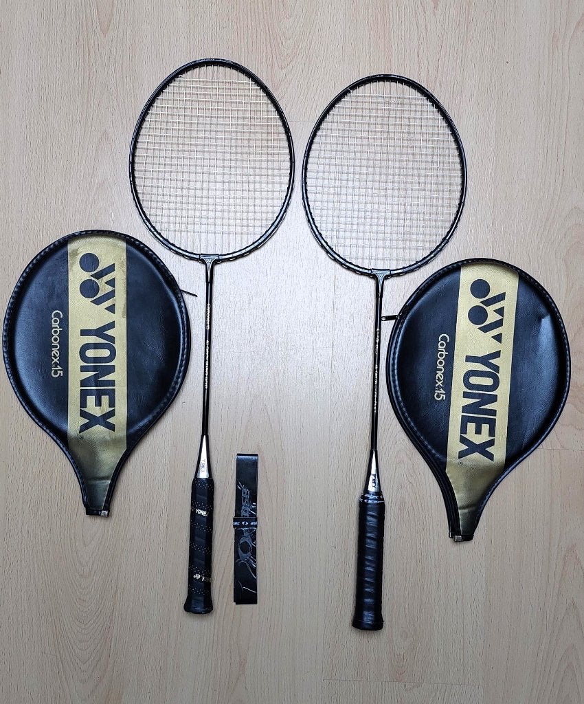 2 YONEX CARBONEX 15 BADMINTON RACKETS, Sport en Fitness, Badminton, Ophalen of Verzenden, Gebruikt, Racket(s)