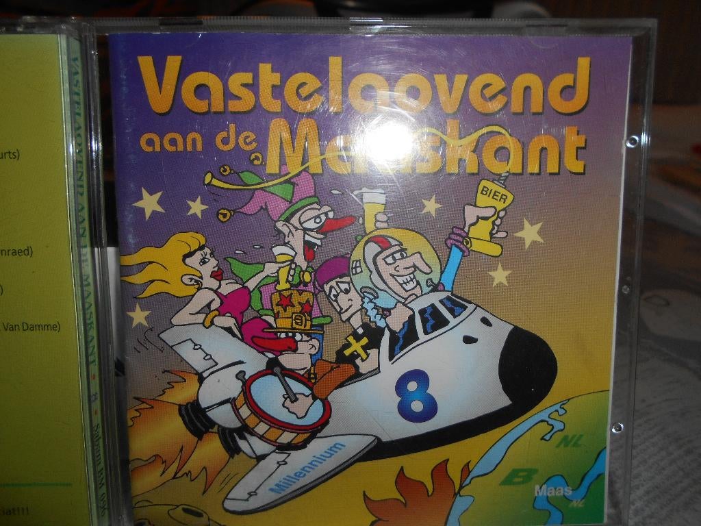 Vastelaovend aan de Maaskant 8, Ophalen of Verzenden, Zo goed als nieuw, Levenslied of Smartlap