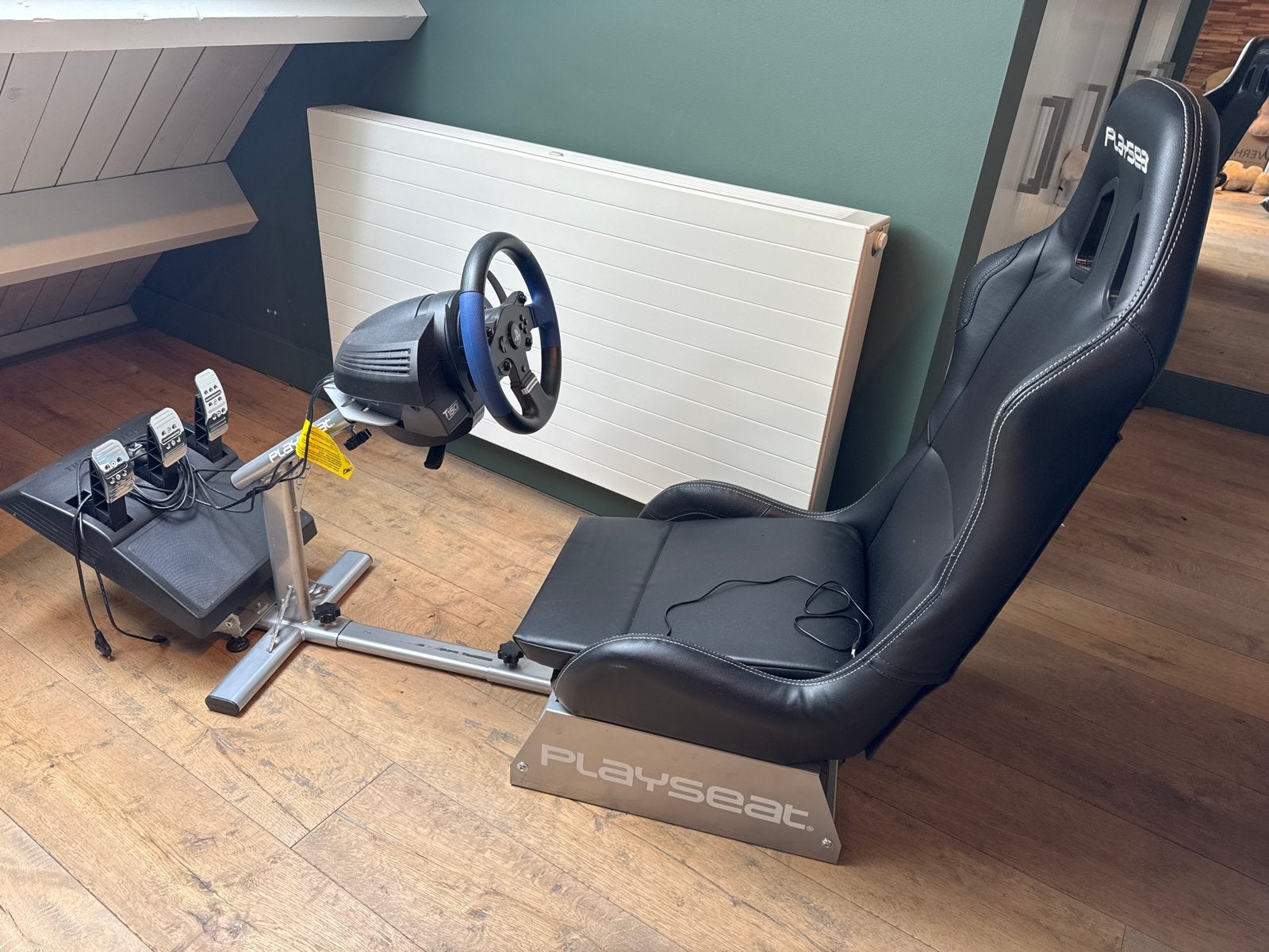 Playseat Evolution met Thrustmaster T150 stuur en pedalen, Spelcomputers en Games, Spelcomputers | Overige, Ophalen of Verzenden