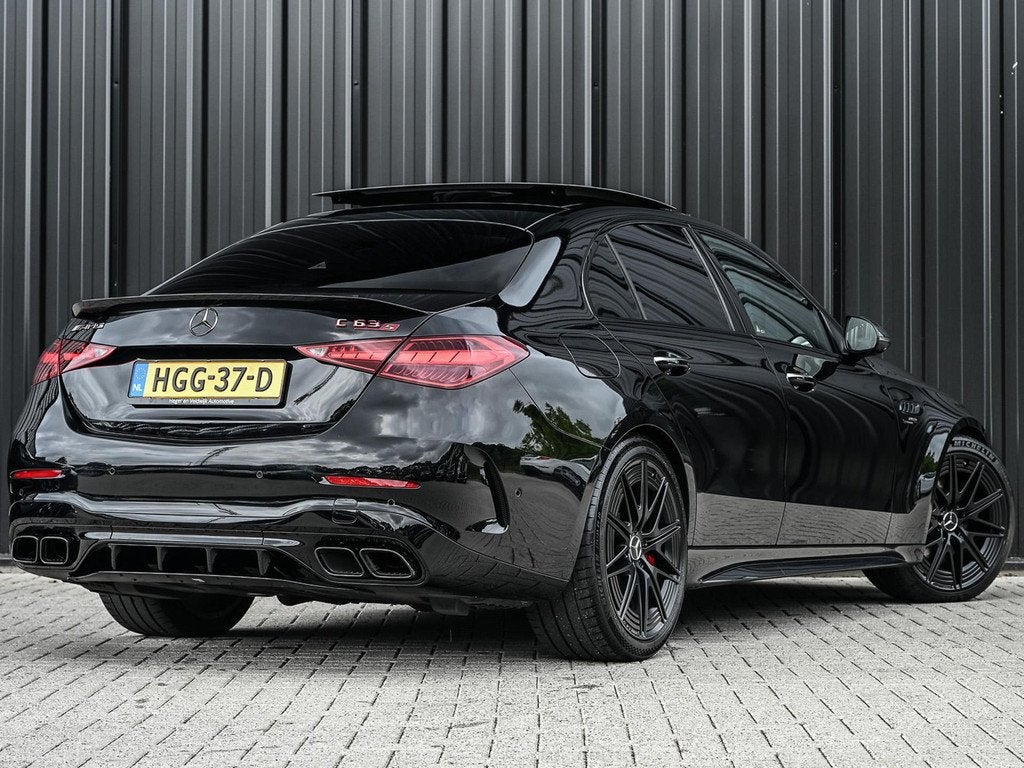 Mercedes-Benz C-klasse AMG 63 S E Performance | Achterasbest, Auto's, Automaat, 2065 kg, Zwart, Vierwielaandrijving