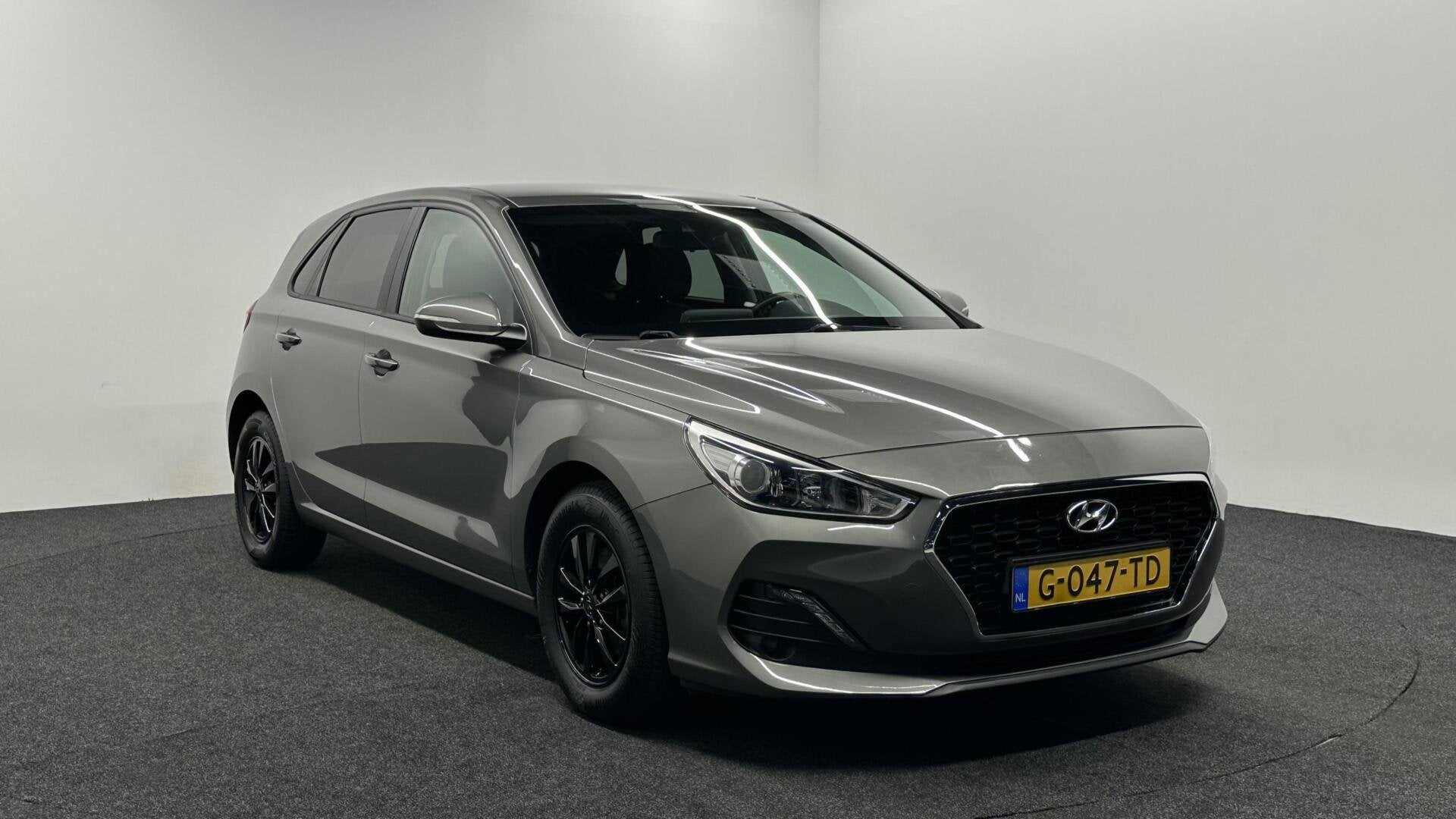 Hyundai i30 1.0 T-GDI Comfort CLIMATE CAMERA CARPLAY LM, Auto's, Voorwielaandrijving, Gebruikt, Met garantie (alle), Verwarmde buitenspiegels