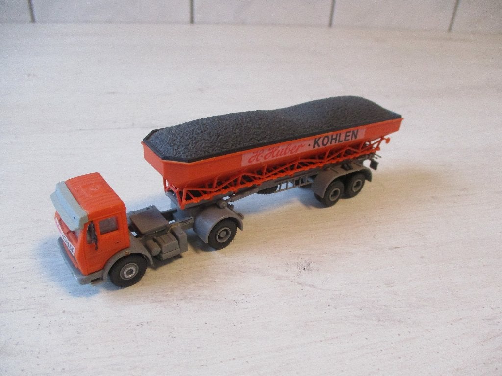 Kibri Mercedes H.Huber Kohlen Transport no 10029, Hobby en Vrije tijd, Ophalen of Verzenden, Zo goed als nieuw, Bus of Vrachtwagen