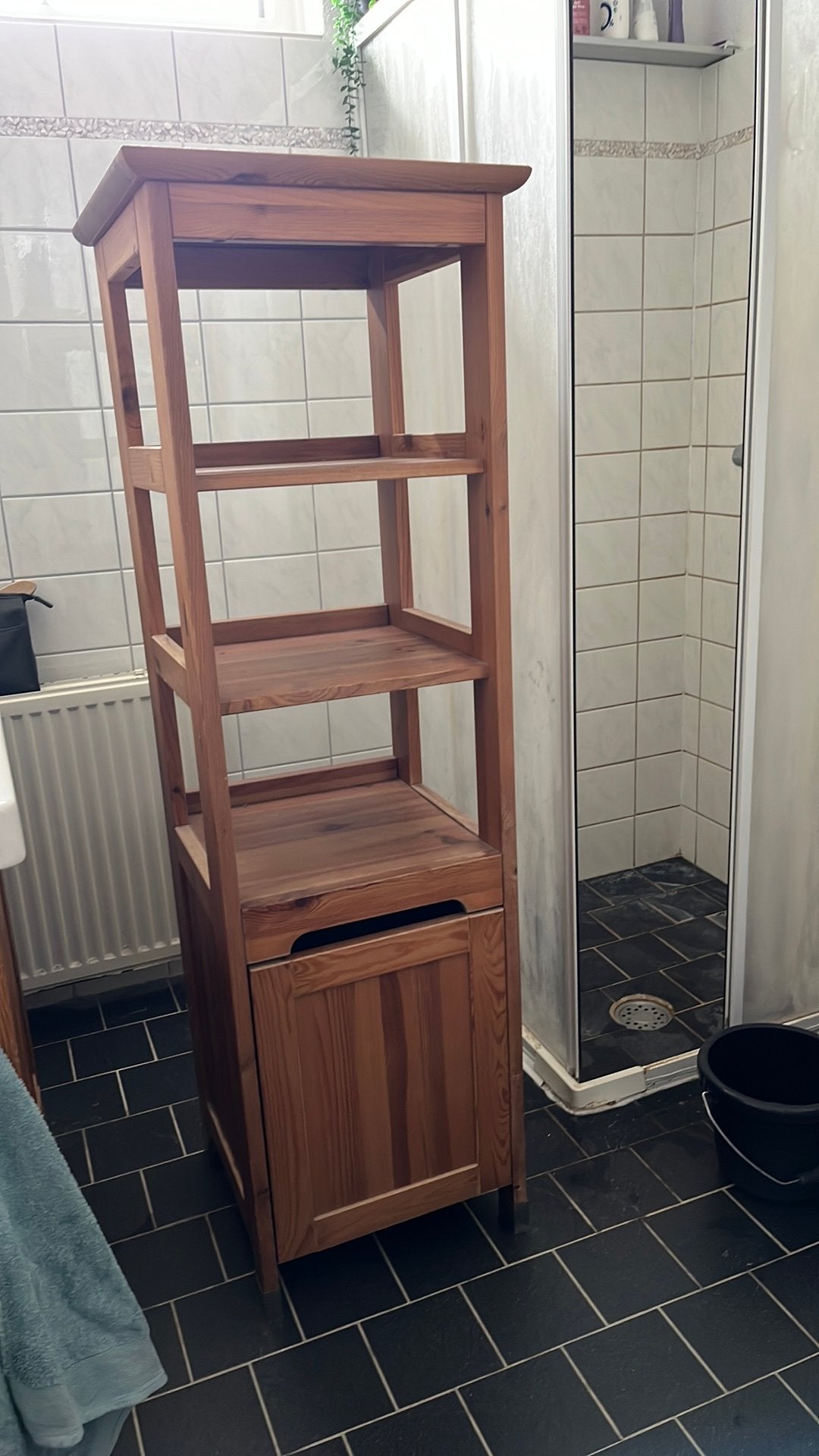 Handige kast voor je handdoeken hout, Ophalen, (Half)hoge kast, 50 tot 100 cm, Zo goed als nieuw