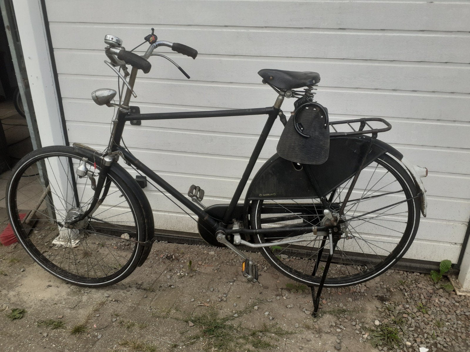 Vintage Gazelle rijwielen, Ophalen