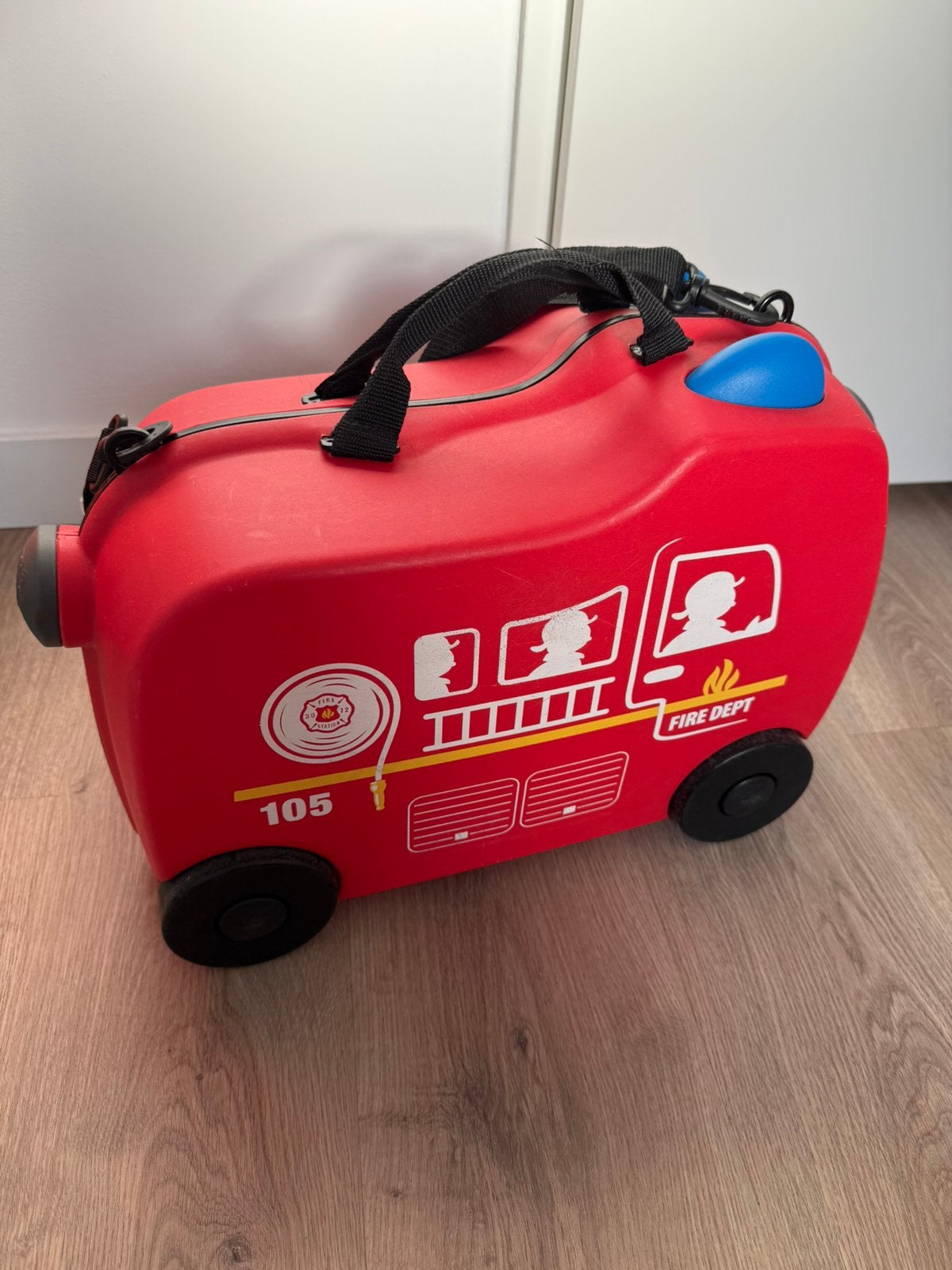 Kinderkoffer brandweer, Ophalen, Gebruikt, Hard kunststof, Minder dan 50 cm