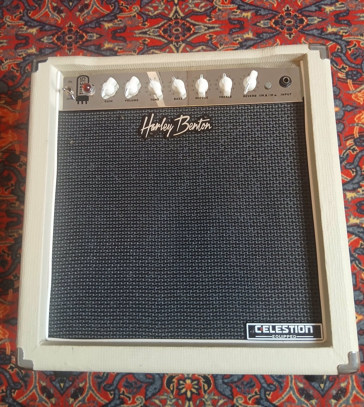 Harley Benton Tube 15 with upgrade Vintage 30 and cover, Ophalen, Zo goed als nieuw, Gitaar, Minder dan 50 watt