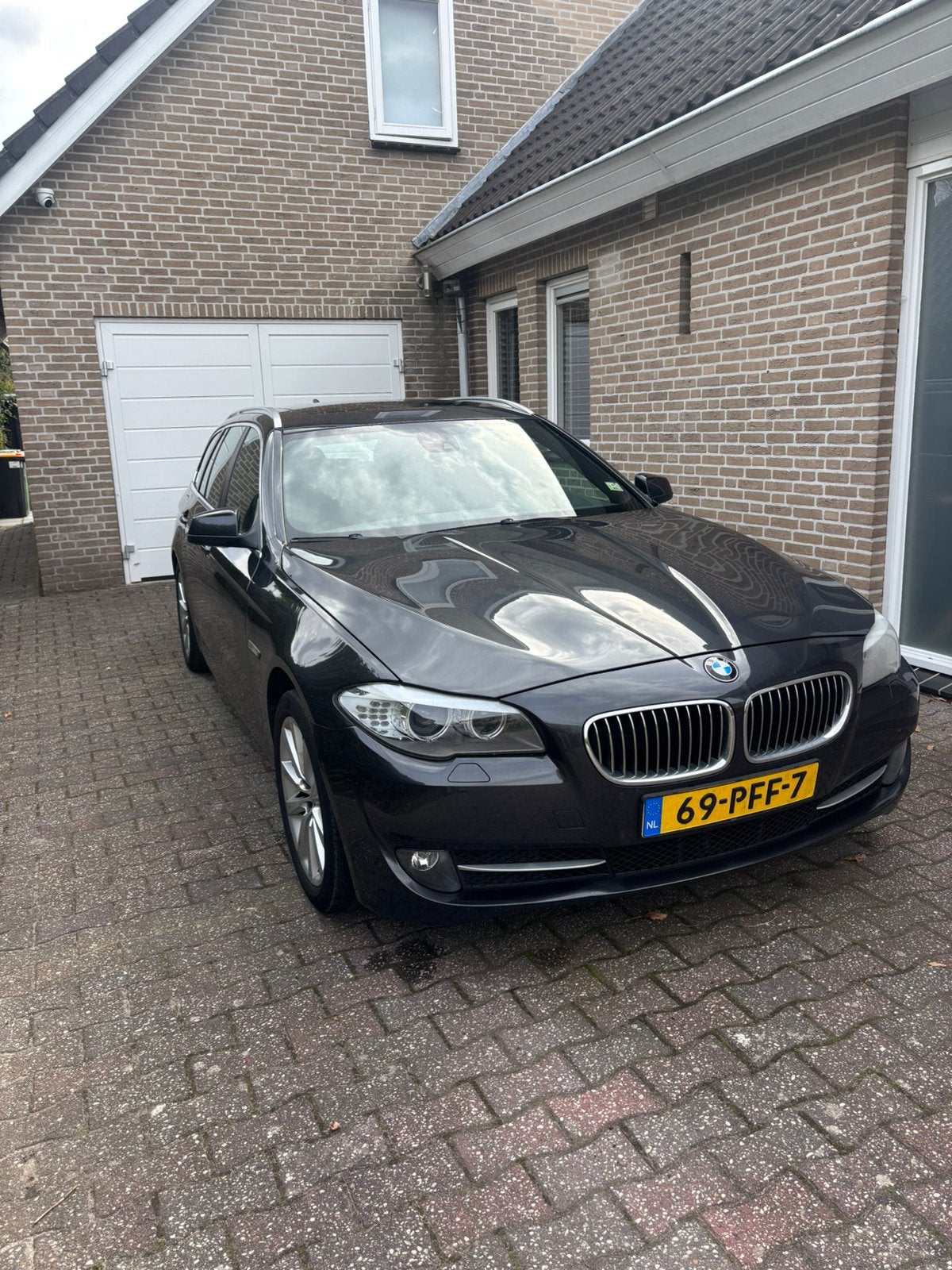 BMW 5-Serie 528I Touring 190KW Aut8 2011 Grijs, Auto's, Achterwielaandrijving, 2996 cc, Origineel Nederlands, Stationwagon