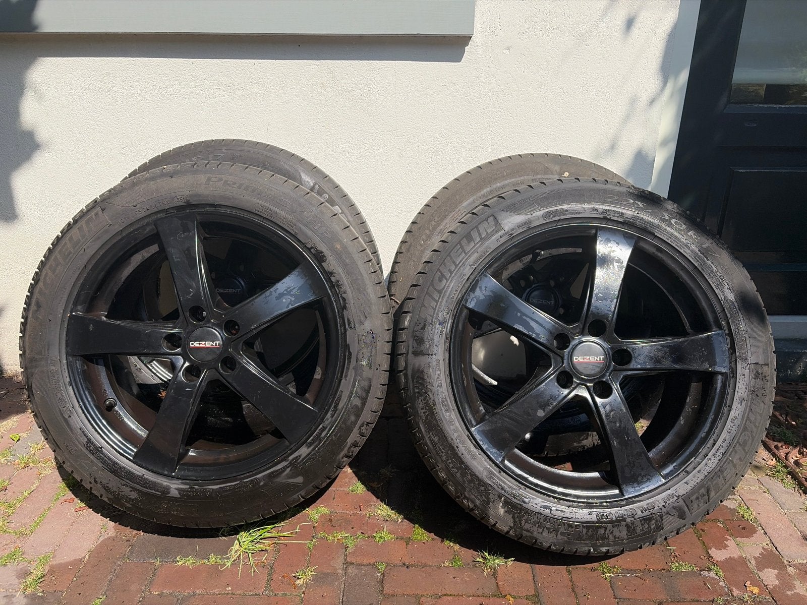 Zwarte Dezent 17 inch velgen met 225/50R17 banden, Auto diversen, Auto-accessoires, Ophalen, Gebruikt