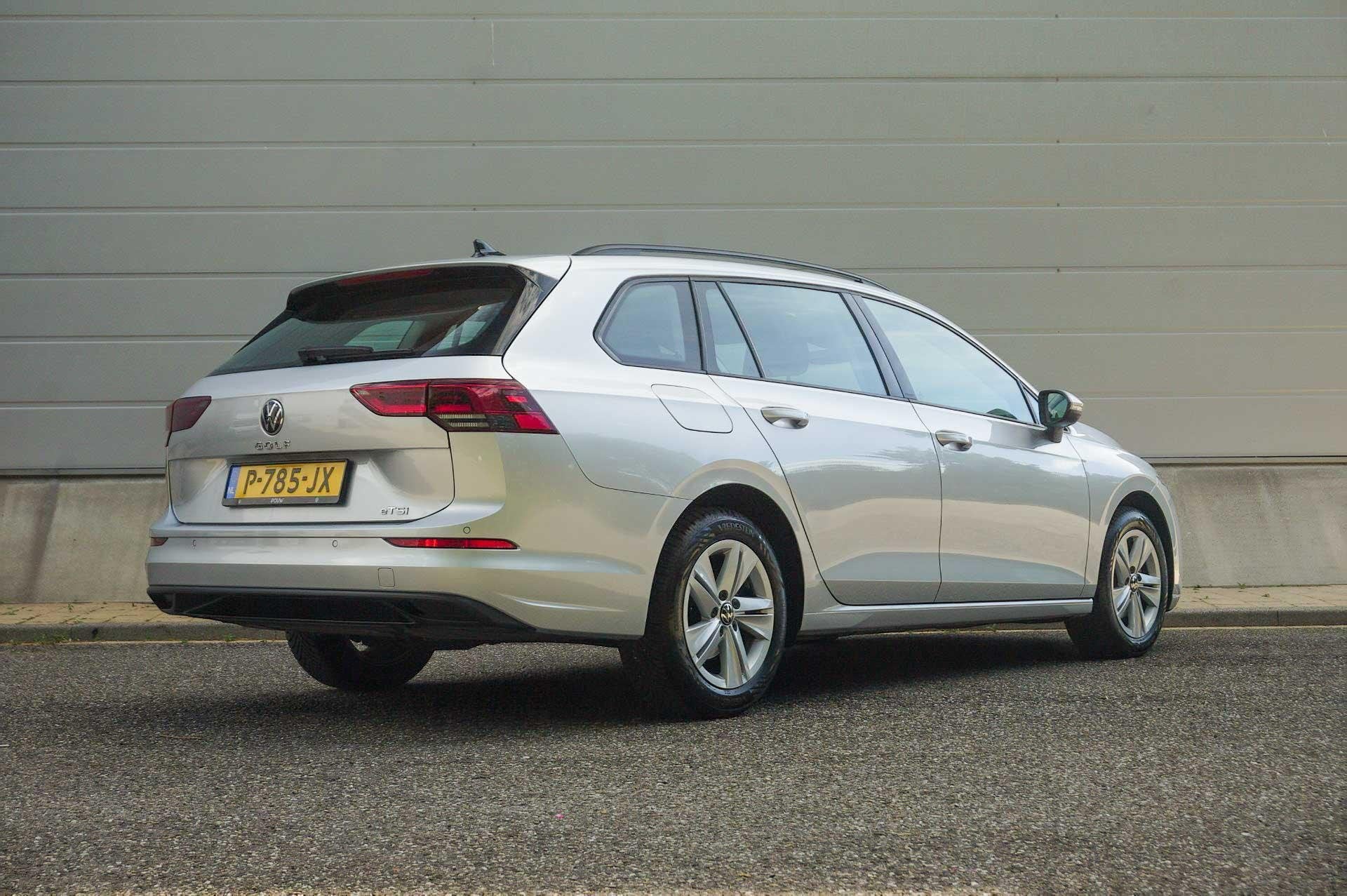Volkswagen Golf Variant 1.0 eTSI 110pk DSG Life | Navigatie, Auto's, 12 maanden, Stof, Gebruikt, Automatische klimaatregeling