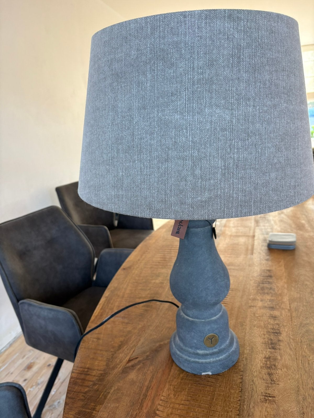 2 Brynxz lampen met kap - hoogte 65 cm, Ophalen, Zo goed als nieuw