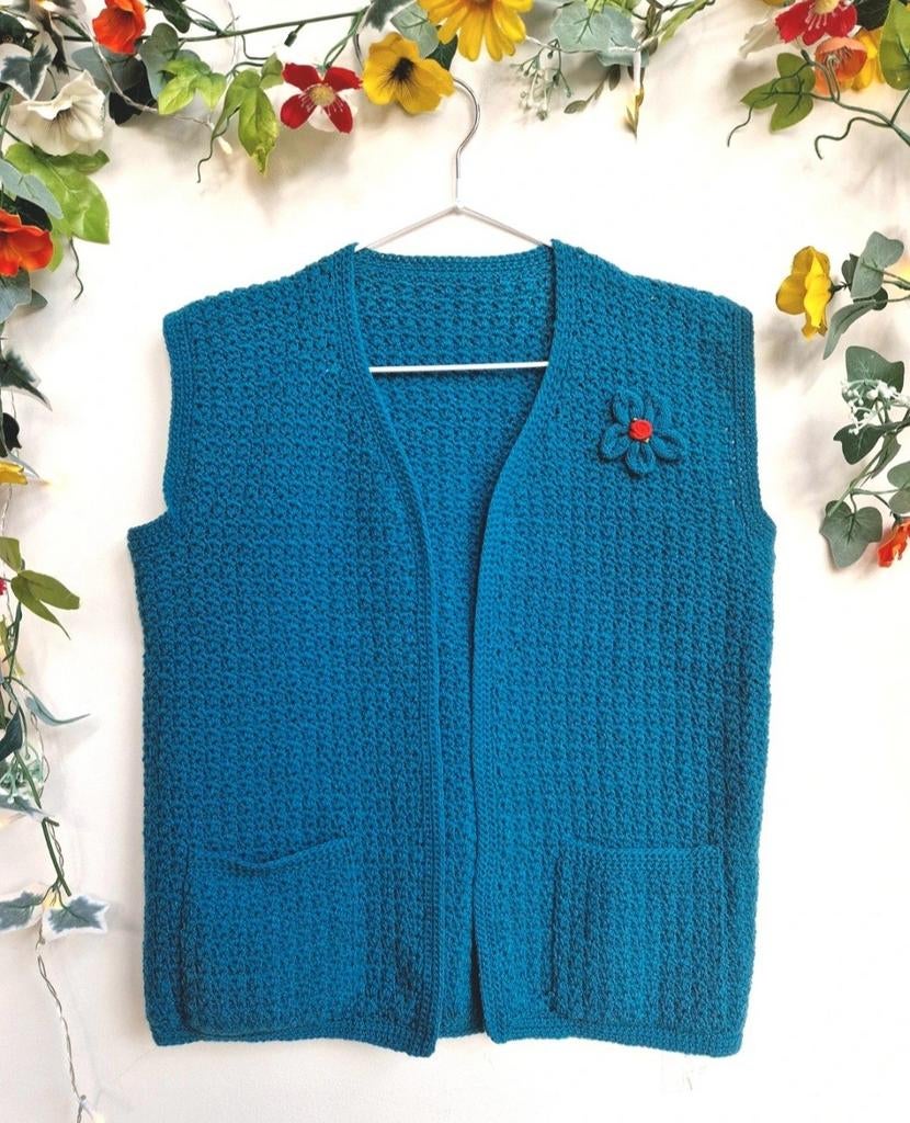 Super schattig vintage handgebreid open giletje, Ophalen of Verzenden, Zo goed als nieuw, Maat 38/40 (M), Blauw
