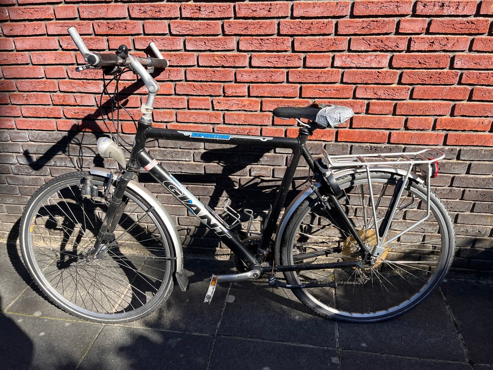 Giant fiets met versnellingen en bagagedrager