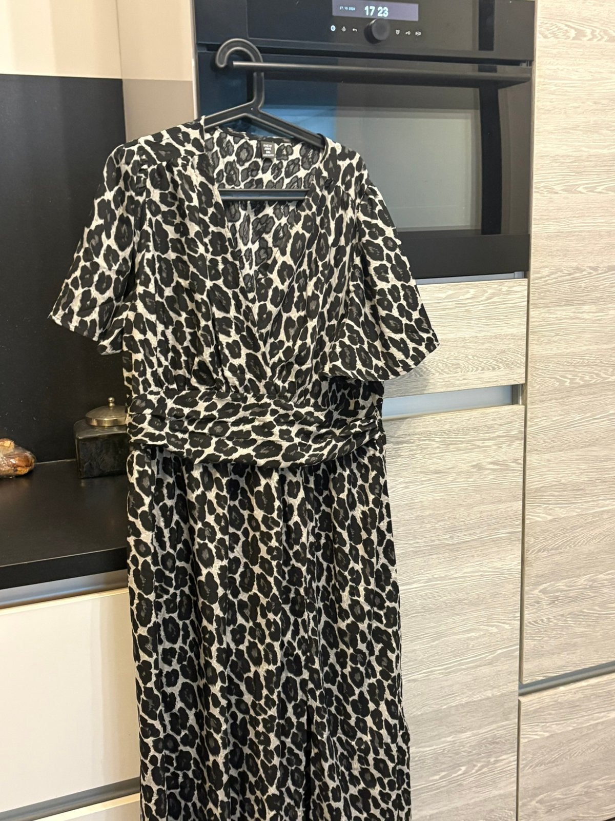 Jurk half lang 3 x xxl met split zijkant, Kleding | Dames, Zwart, Maat 46/48 (XL) of groter, Ophalen of Verzenden, Zo goed als nieuw