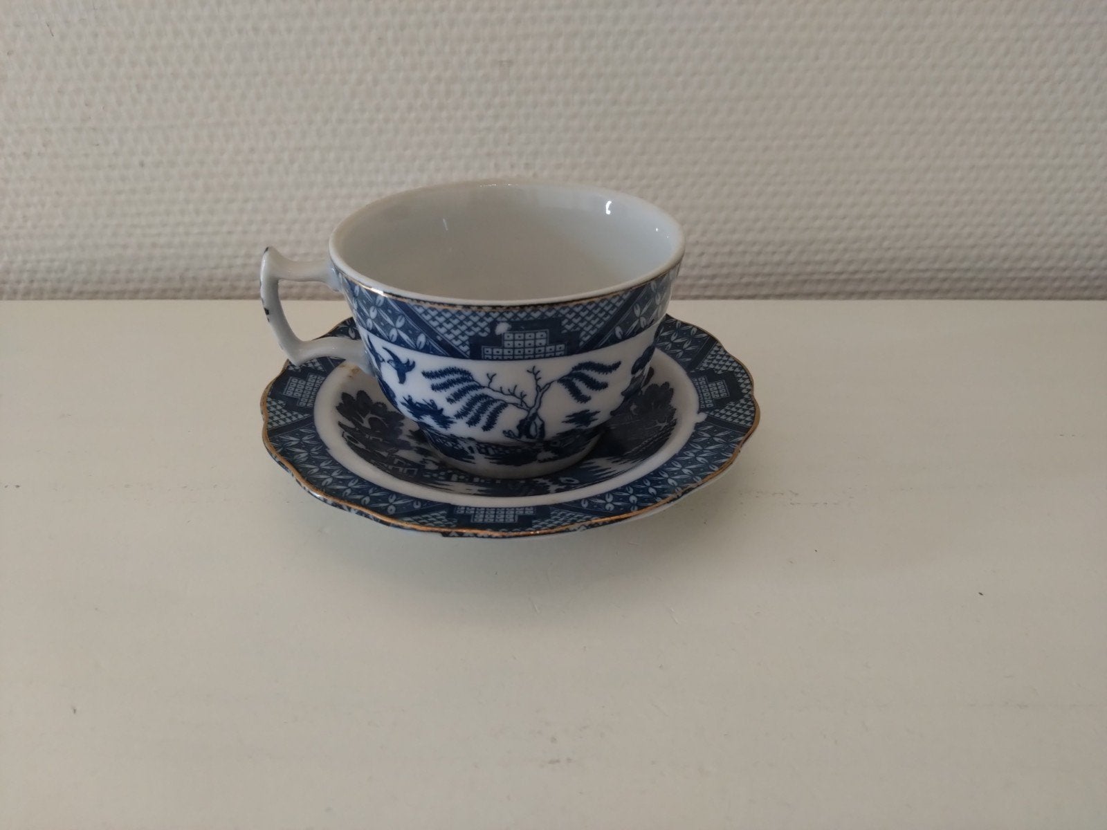 Kopje en schoteltje Japanse stijl., Antiek en Kunst, Ophalen of Verzenden
