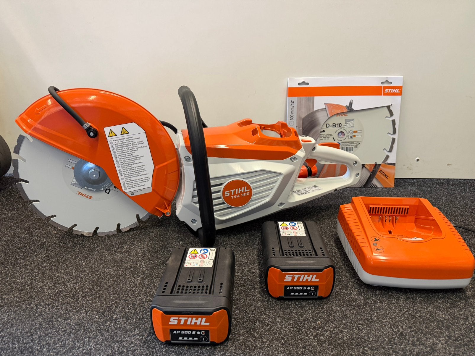 Stihl accuslijper TSA 300v+ accu s AL 500 lader en schijven, Ophalen, Nieuw