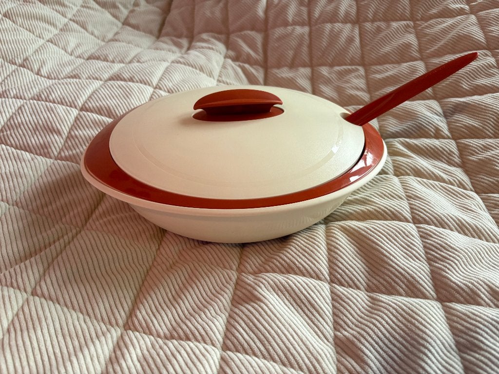 Tupperware schaal met inzet en lepel, Huis en Inrichting, Overige kleuren, Schaal, Met inzet, Ophalen of Verzenden