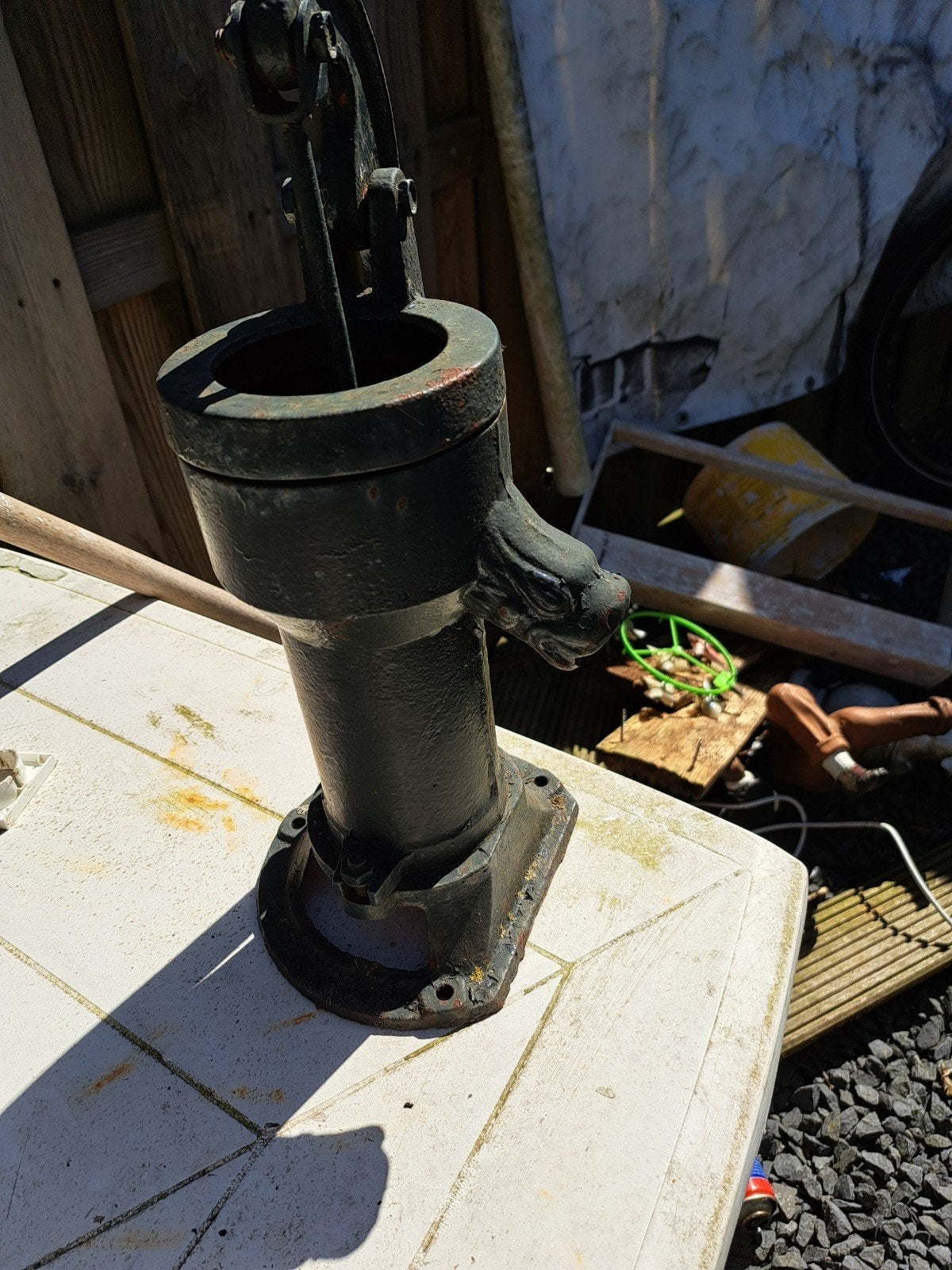 Water  pomp, Ophalen of Verzenden, Zo goed als nieuw, Beton, Overige typen