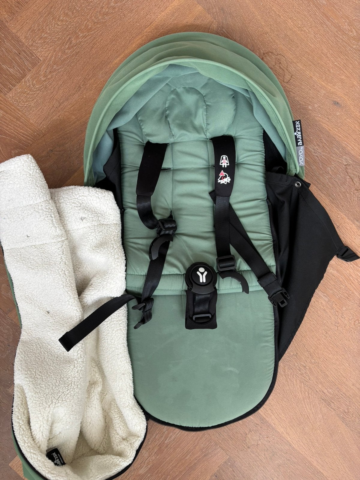 Babyzen Yoyo 0+ Newborn Pack - Peppermint Groen / Zwart, Ophalen, Zo goed als nieuw, Kinderwagen, Overige merken