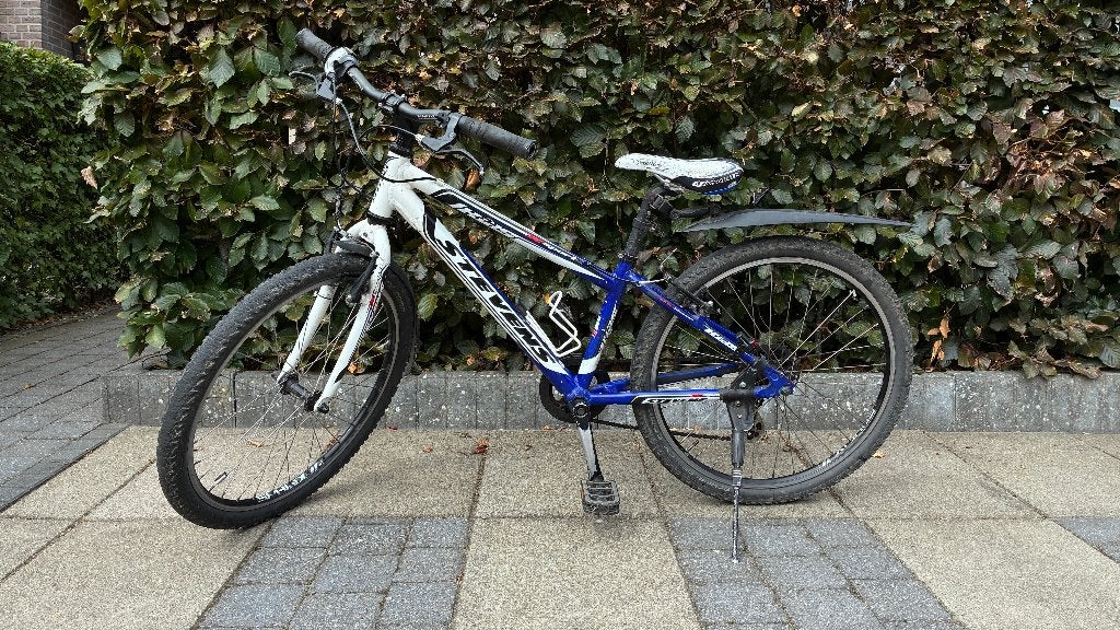 Stevens 12.5" frame , 24" wielen fiets, Gebruikt, 10 tot 15 versnellingen, Velgrem, Minder dan 49 cm