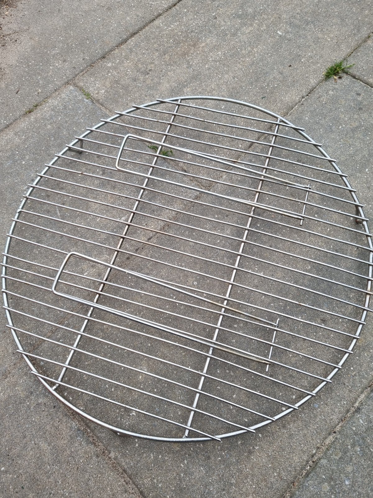 Rond BBQ rooster 45cm met beugels - Ideaal voor buiten koken, Ophalen, Gebruikt