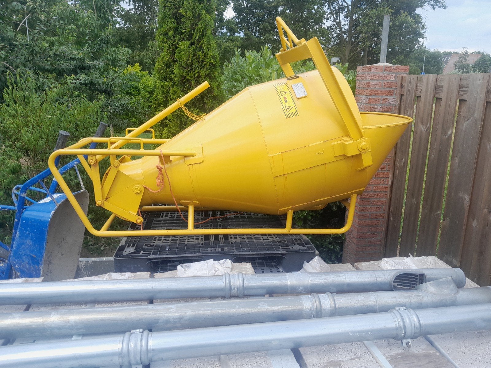 Specie kubel betonkubel, Ophalen, Nieuw