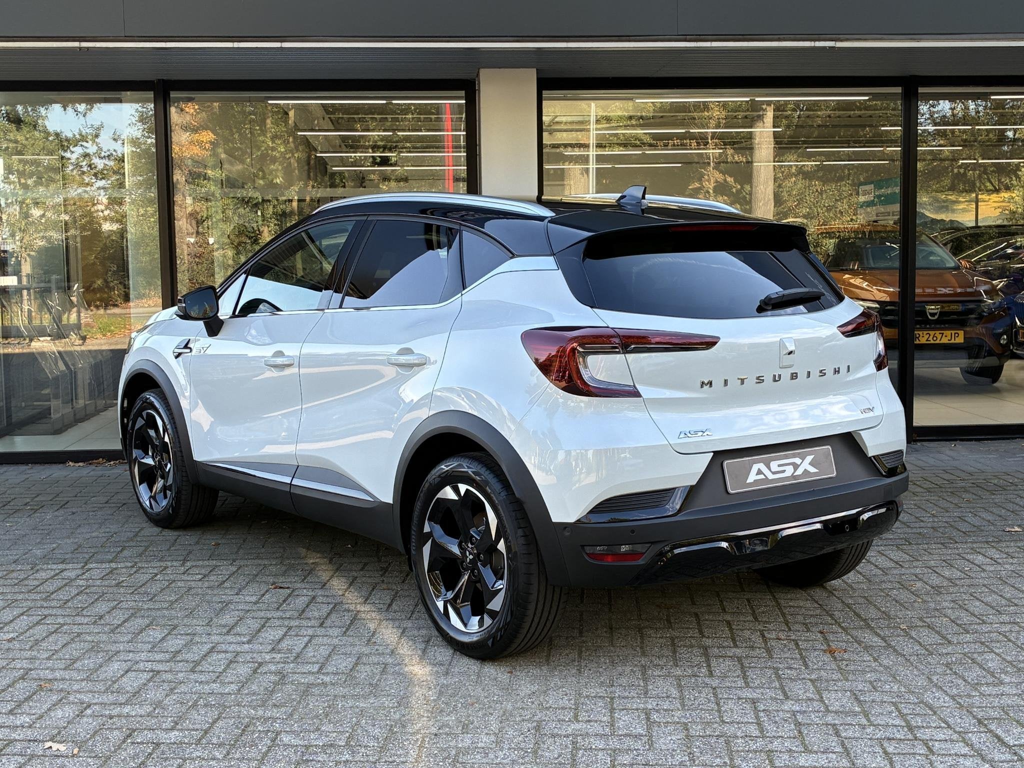 Mitsubishi ASX 1.8 HEV AT Executive NIEUW UIT VOORRAAD LEVER, Auto's, Stof, 4 cilinders, Met garantie (alle), Bedrijf