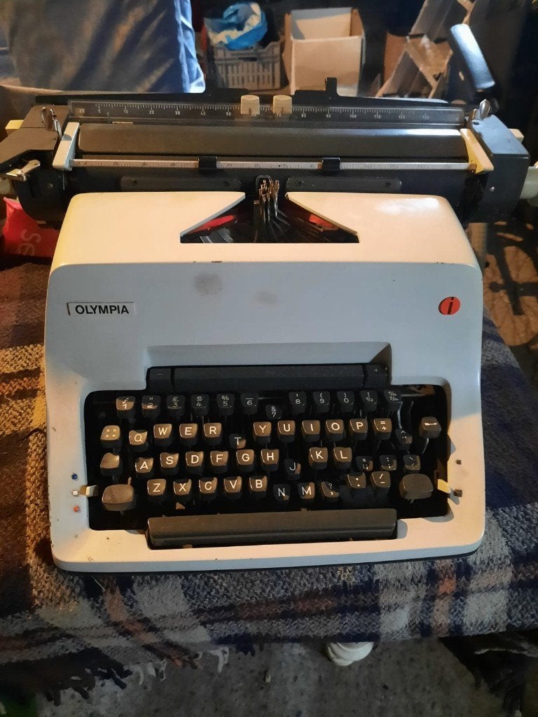Typemachine merk Olympia, Diversen, Typemachines, Ophalen, Gebruikt
