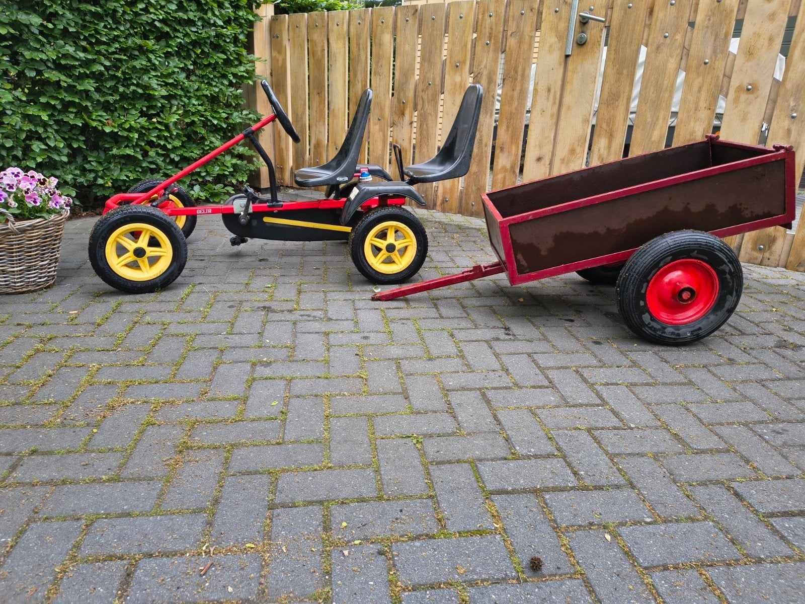 Skelter BERG Delta met duo zit en aanhanger, Ophalen of Verzenden, Gebruikt, Berg, Duozit