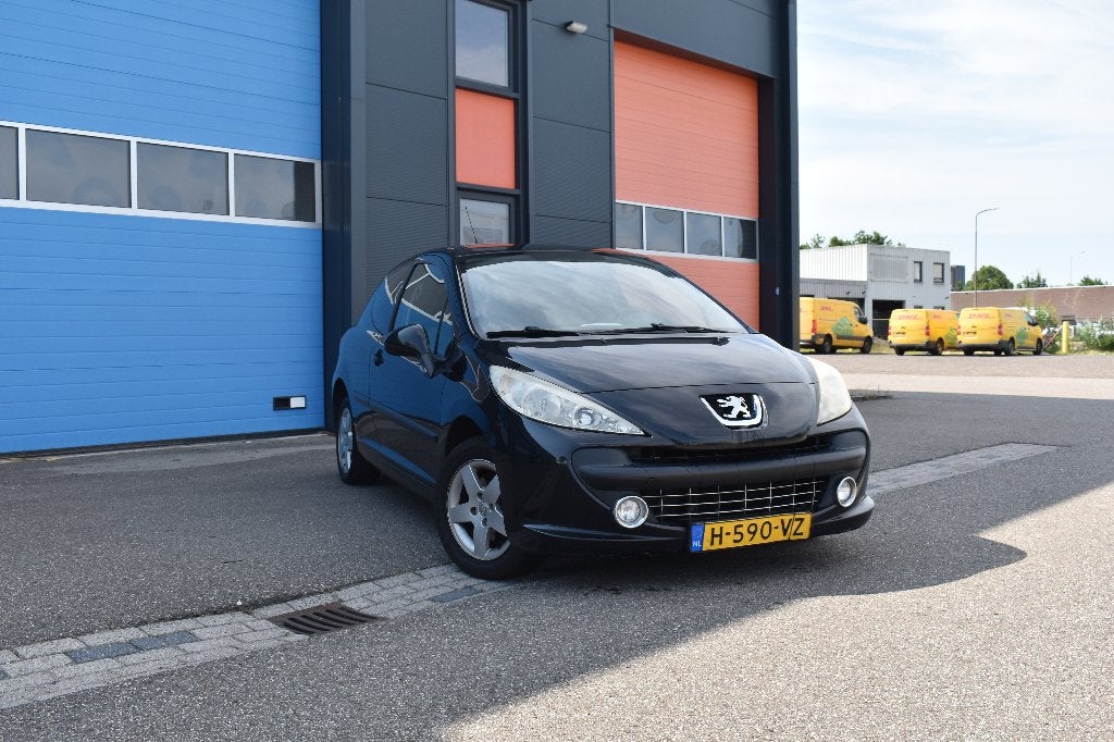 Peugeot 207 1.4 VTI 16V 3DRS 2009 Zwart, Auto's, Voorwielaandrijving, Stof, Zwart, Sound system
