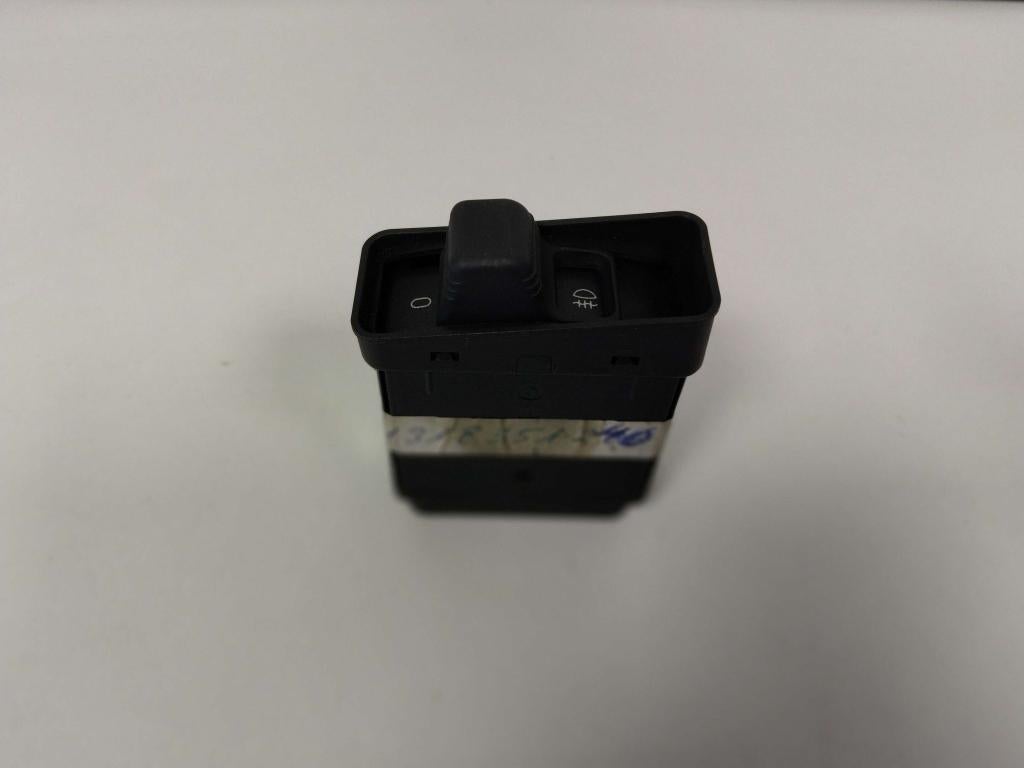 BMW E34 5 serie schakelaar mistachterlicht 61318351240 NIEUW, Niet ingevuld, Niet ingevuld, Nieuw, Ophalen of Verzenden
