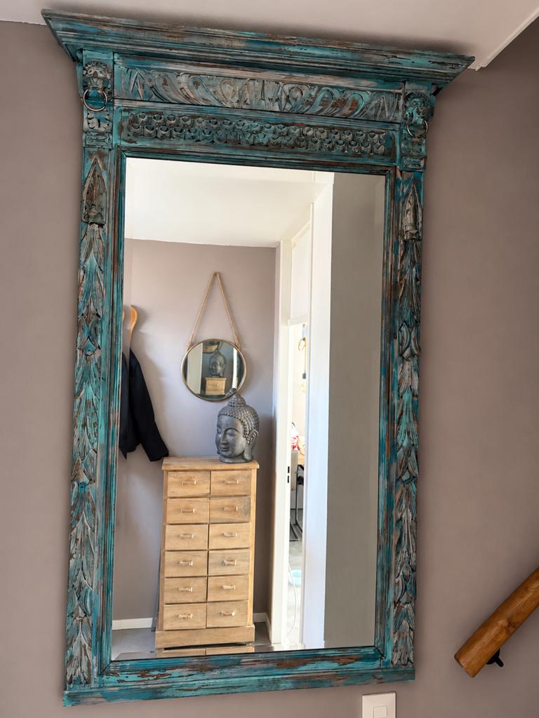Grote Ibiza stijl spiegel met houtsnijwerk, Huis en Inrichting, Woonaccessoires | Spiegels, Ophalen, Gebruikt, 75 tot 100 cm, 150 tot 200 cm