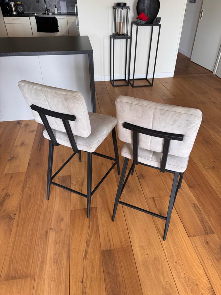 2x Barkruk Pronto Wonen Goldy Mist Zwart Metaal 65cm, Huis en Inrichting, Ophalen, 60 tot 90 cm, Zo goed als nieuw, Metaal