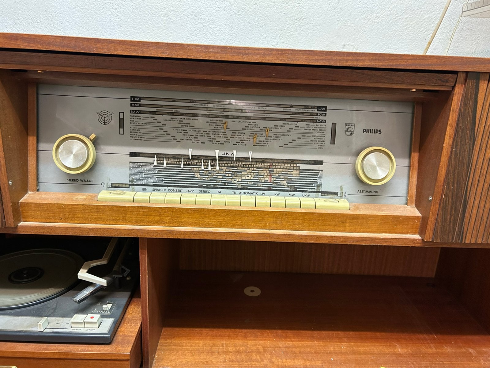 Old school radio platenspeler meubel, Antiek en Kunst, Antiek | Tv's en Audio, Ophalen