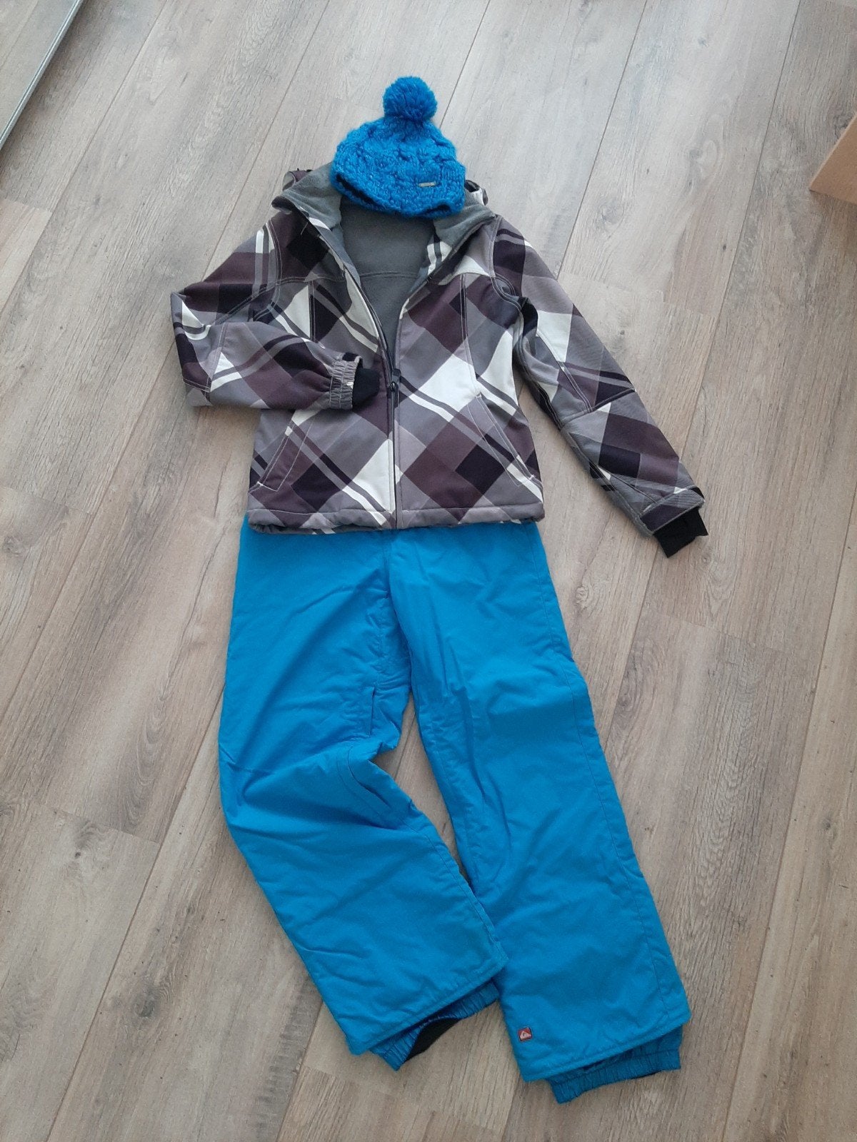 Complete ski-outfit (ca. maat 164), Kinderen en Baby's, Kinderkleding | Maat 164, Ophalen, Gebruikt, Meisje