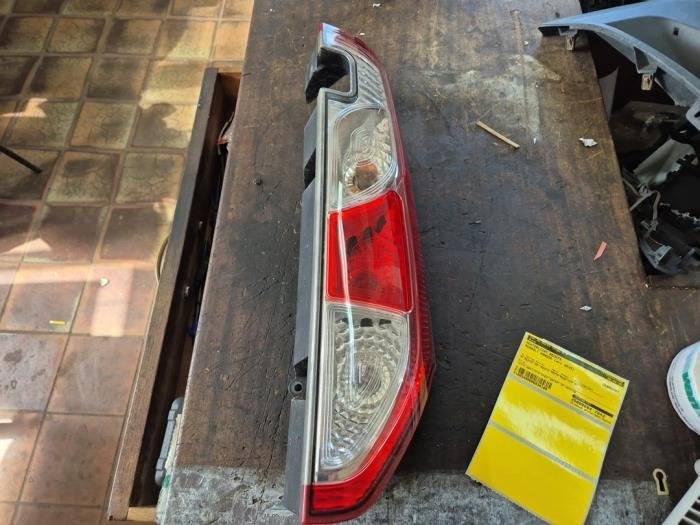 Achterlicht rechts van een Renault Kangoo, Gebruikt, -, Renault, -
