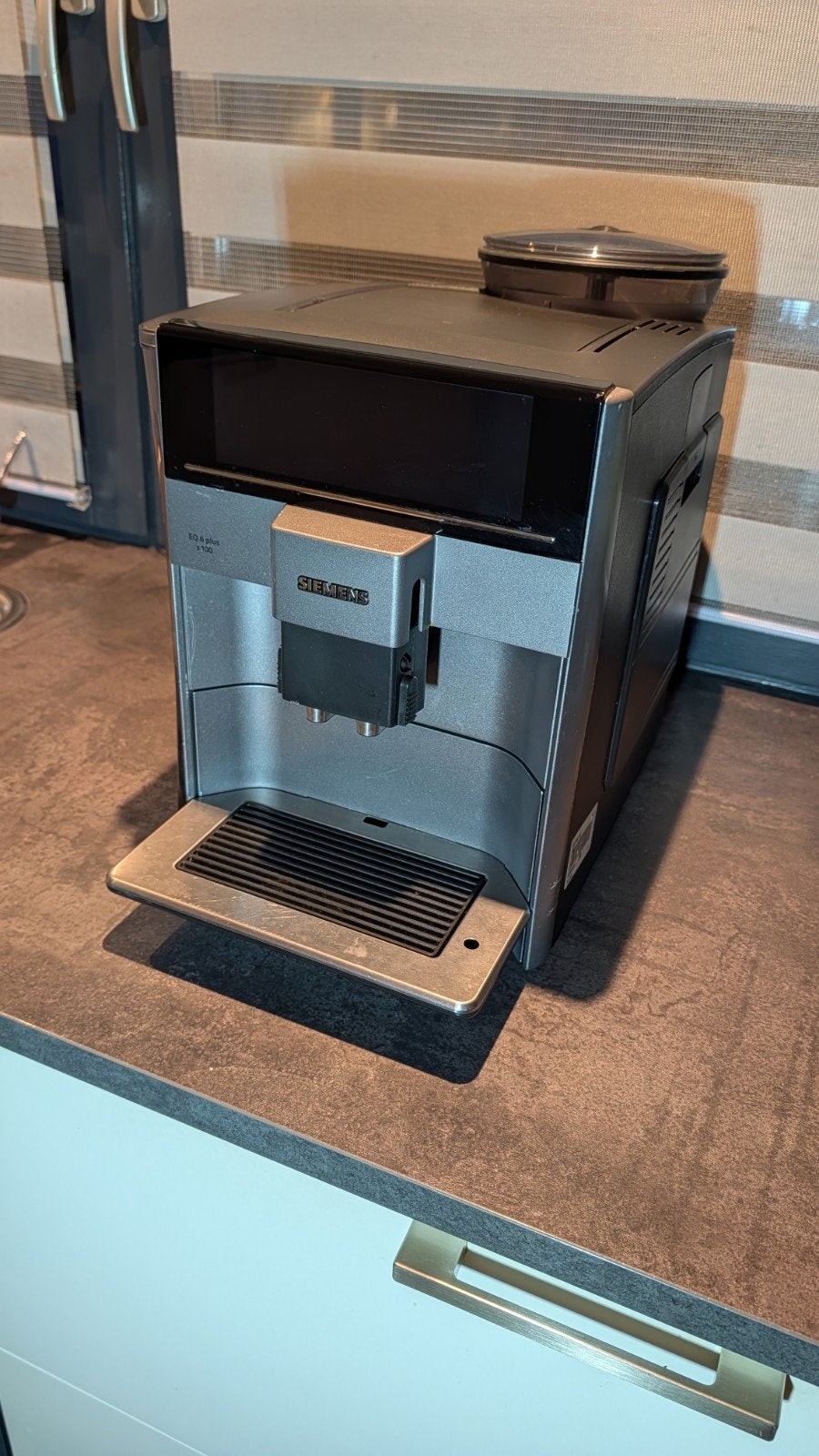 Siemens EQ.6 plus s100 volautomaat, Ophalen