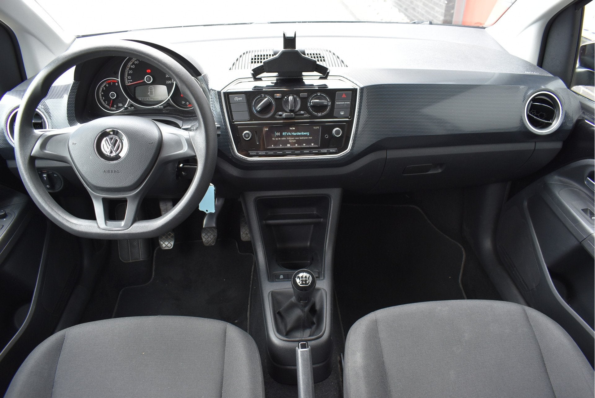 Volkswagen up! 1.0 BMT move up! 5-drs 16 inch, Bluetooth,, Auto's, Volkswagen, Voorwielaandrijving, Gebruikt, Zwart, Origineel Nederlands