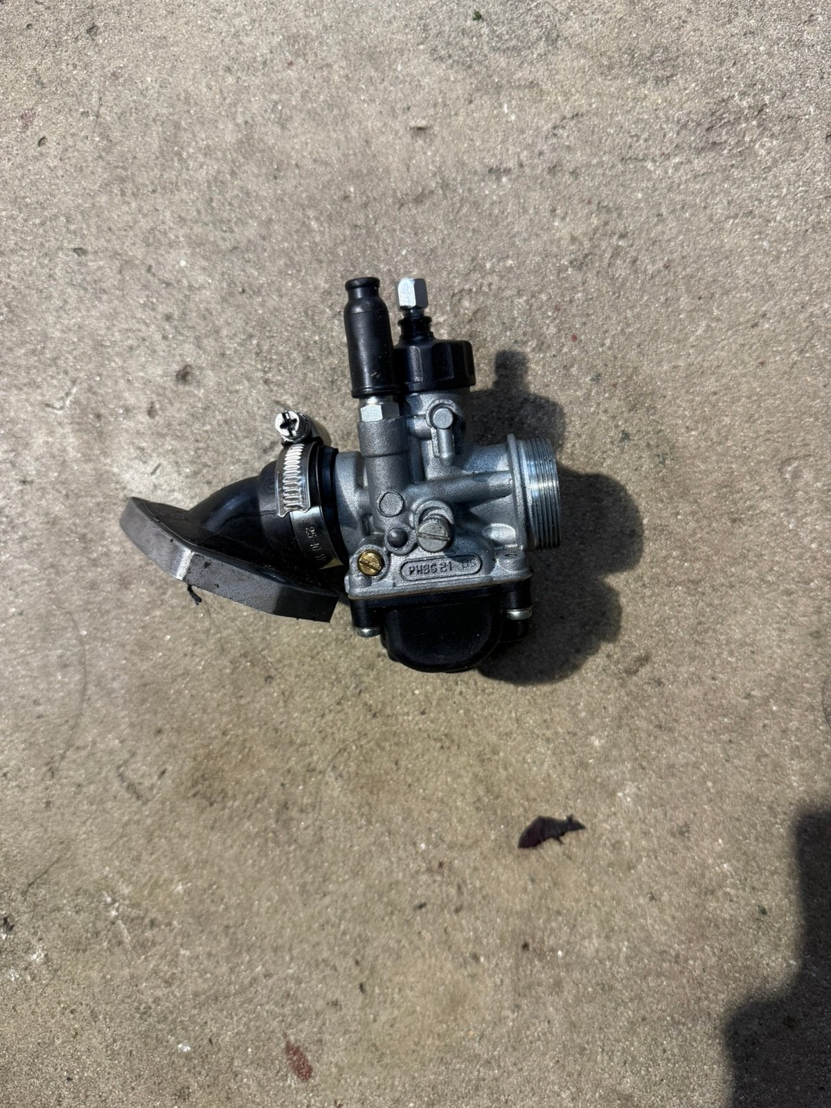 Dellortho 21 mm met spruitstuk, Ophalen of Verzenden, Zo goed als nieuw, Carburateur