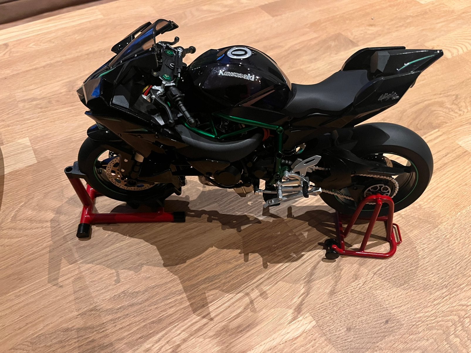 Kawasaki ninja h2r model motor 1:6, Ophalen of Verzenden, Zo goed als nieuw