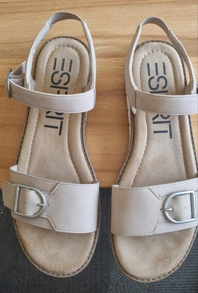 Esprit sandalen maat 40 NIEUW!!, Beige, Nieuw, Esprit, Sandalen of Muiltjes