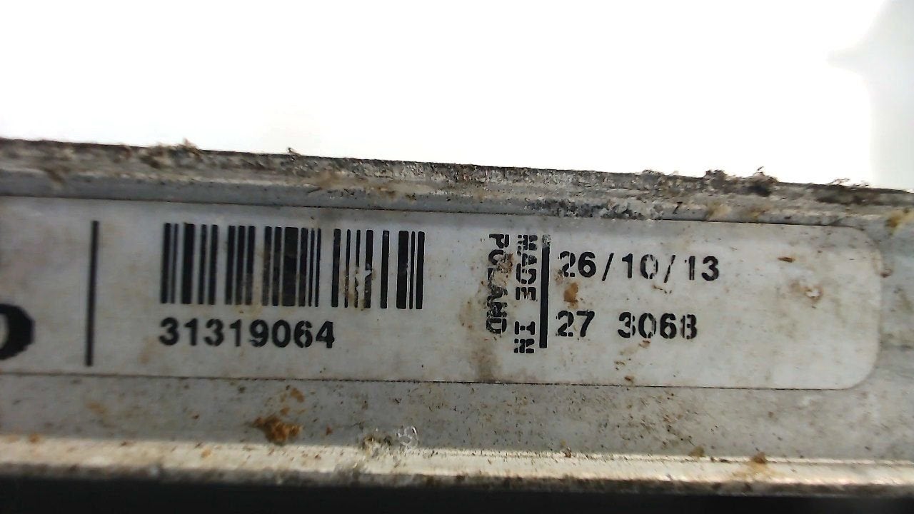 Radiateur Volvo V40, Onderdelen@venauto.nl, Van der Ven Autorecycling B.V., Gebruikt, Ettenseweg 76, 4706 PB Roosendaal, The Netherlands