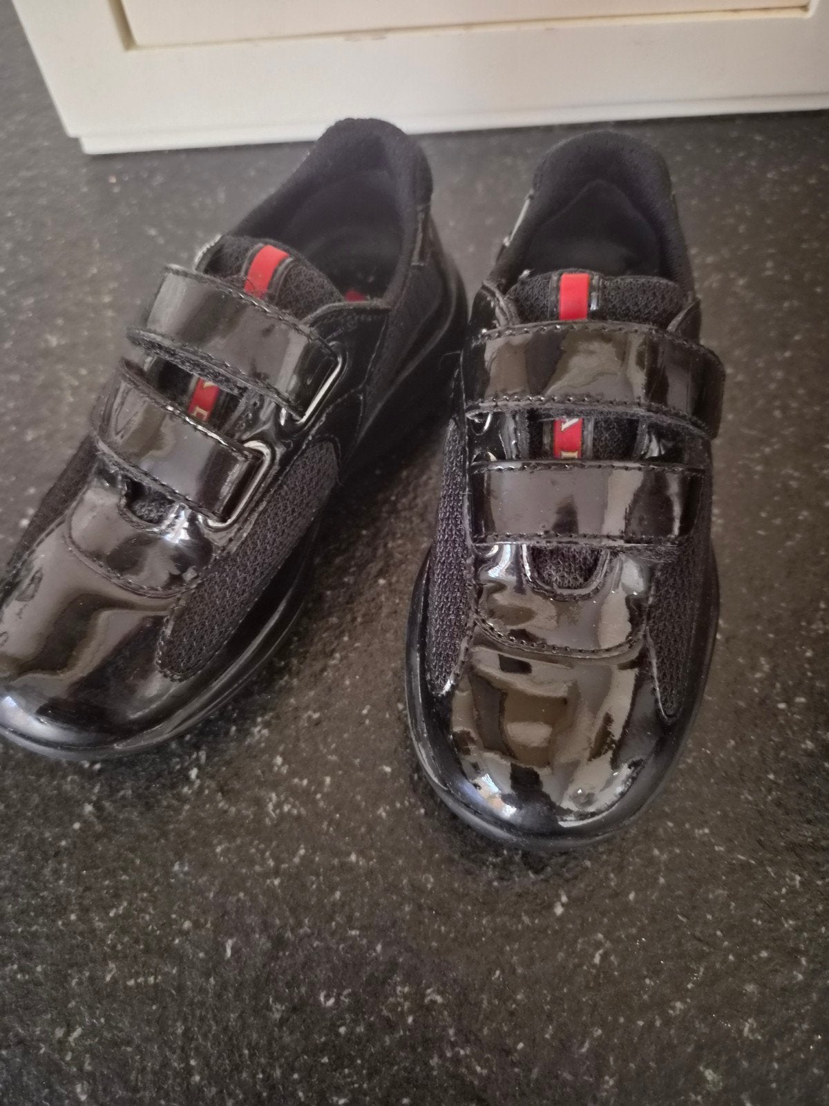Prada schoenen maat 24 zgan, Ophalen, Schoenen, Zo goed als nieuw, Jongen