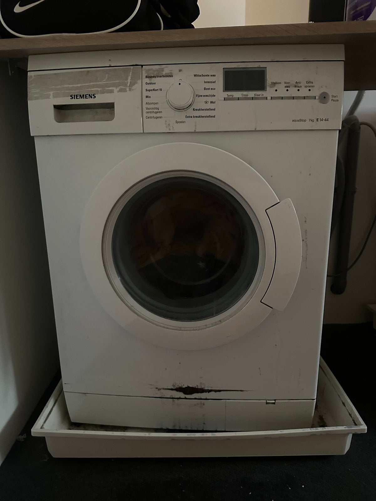 Gratis af te halen: Siemens wasmachine (17 jaar) vanaf 7-11, Witgoed en Apparatuur, Ophalen, 6 tot 8 kg, Gebruikt, Minder dan 85 cm