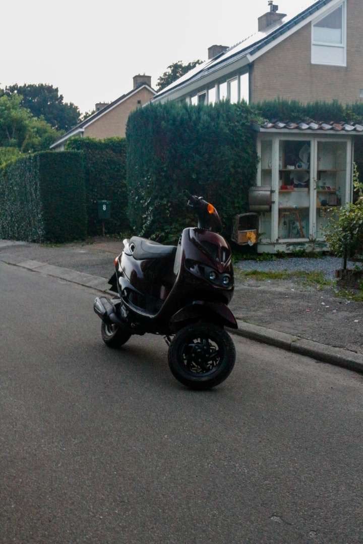 Zip sp98 150cc, Fietsen en Brommers, Scooters | Piaggio, Ophalen, Tweetakt, Overige modellen, Maximaal 45 km/u