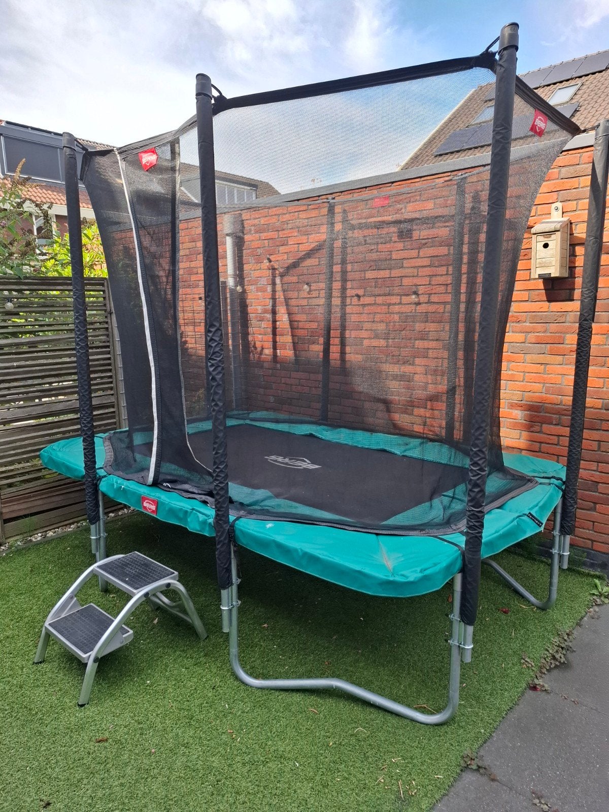Berg trampoline 280x190 + Safety Net Comfort + afdekhoes, Ophalen, Gebruikt