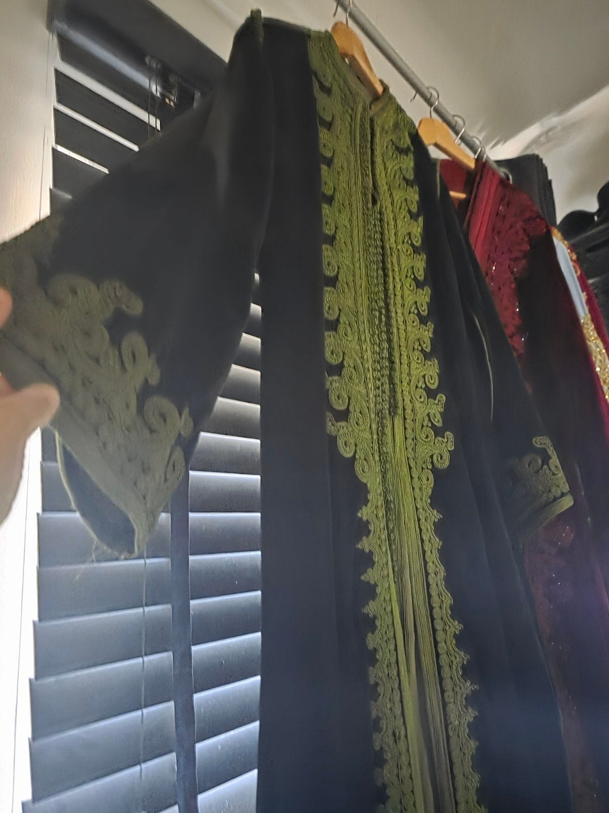 fluwelen mombra takshita met borduursels, Maat 38/40 (M), Galajurk, Ophalen of Verzenden, Zo goed als nieuw