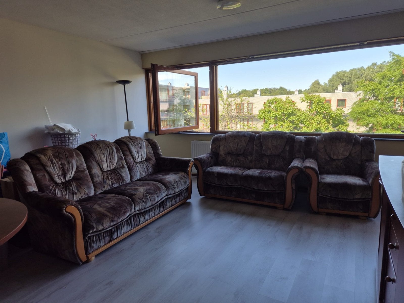 Comfortabele banken set in goede staat(moeten met spoed weg), Ophalen, Gebruikt, Driepersoons, 75 tot 100 cm